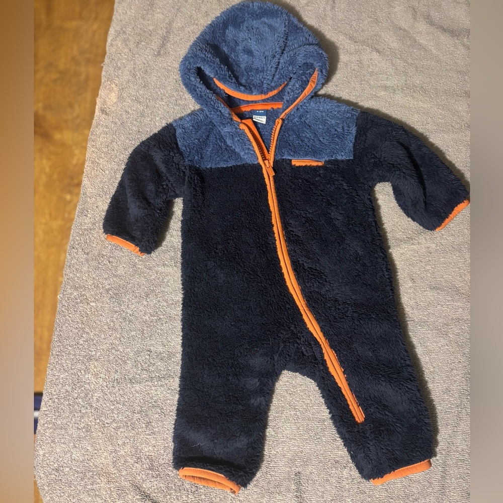Old Navy Blue and Orange Fleece One Piece Snowsuit , 6-12 months.